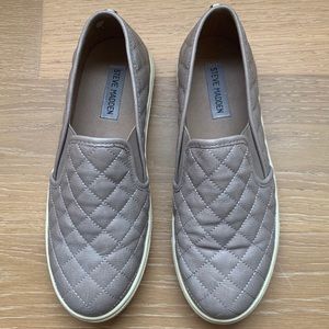 Steve Madden Slip-On Sneaker